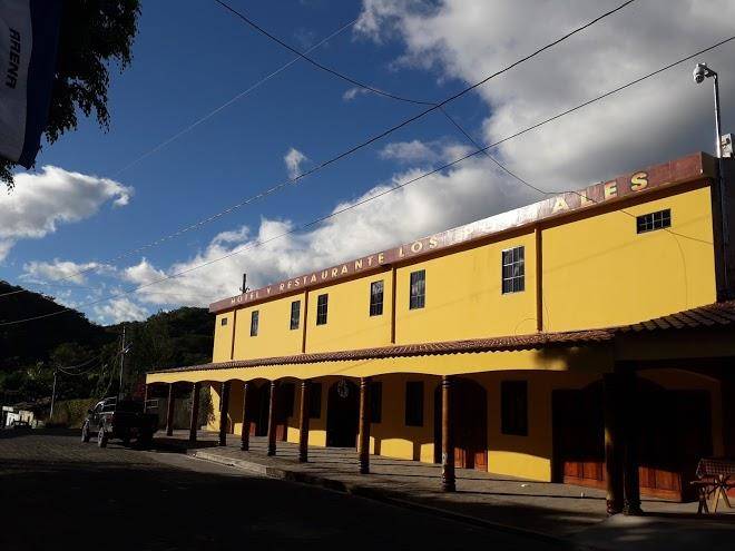 Hotel y restaurante los portales