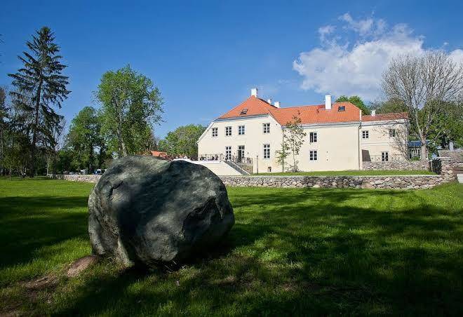 Kau manor