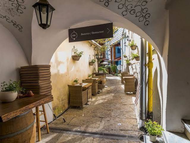 Cru hotell