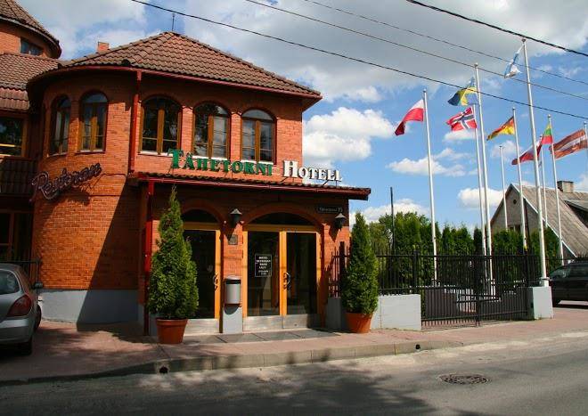Tahetorni hotell