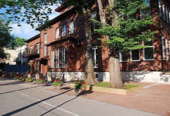 Hotel wesset ou
