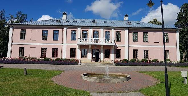 Tostamaa manor