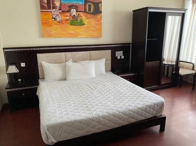 Canaan international hotel