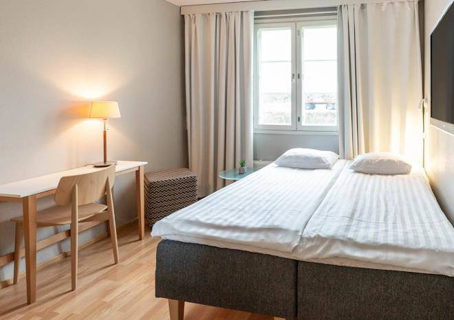 Hotelli jokipuisto