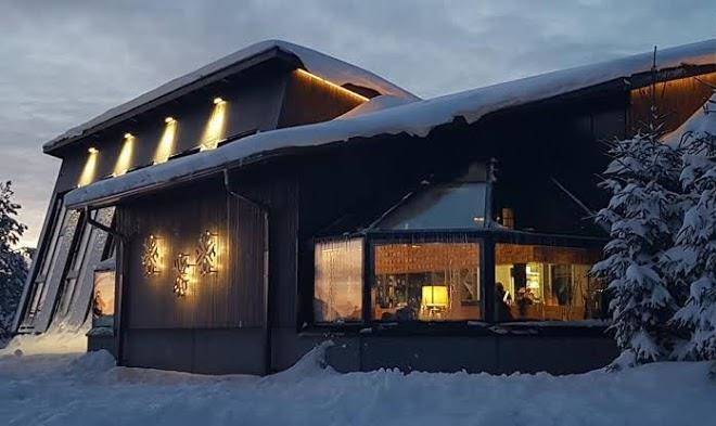 Santa's igloos arctic circle