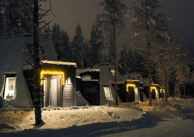 Snowman glass world resort