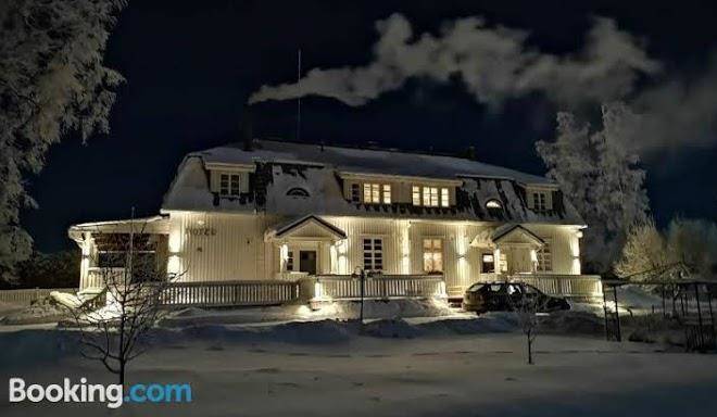 Hotelli huiskankorpi aseman majatalo