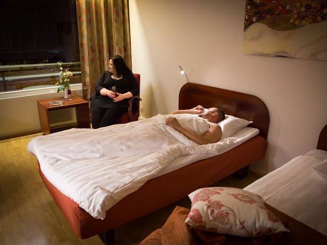 Hotel isovalkeinen