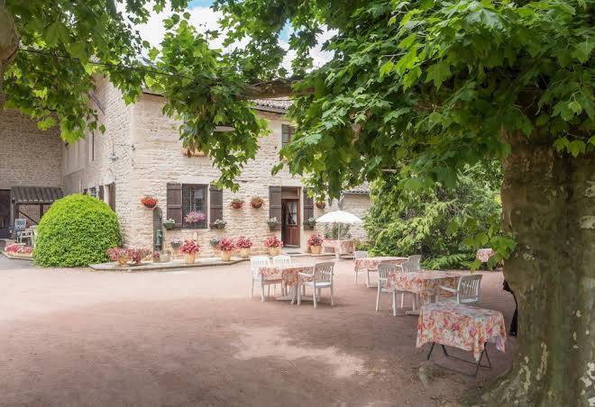 Hotel les platanes