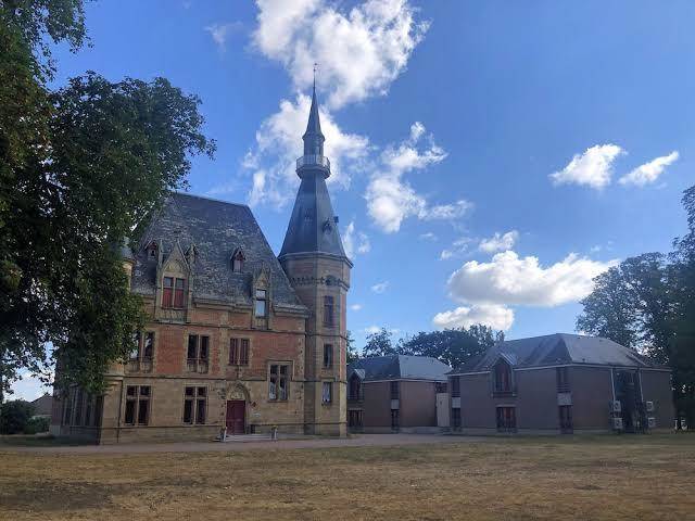 Chateau de petit bois
