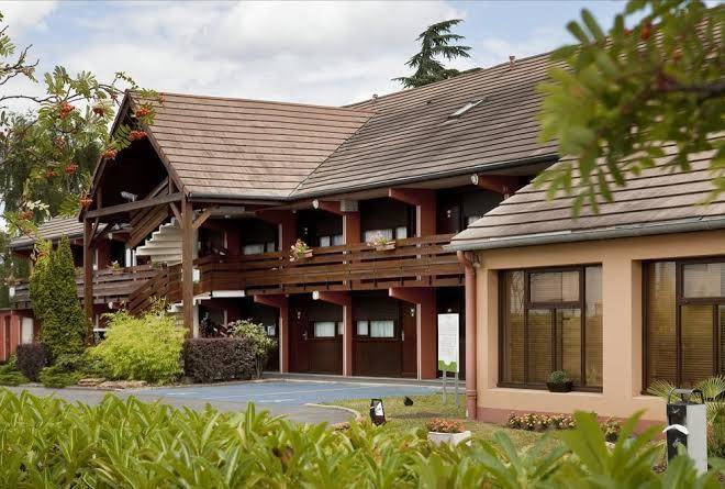 Hotel restaurant campanile moulins avermes