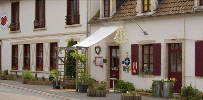 Logis hotel au coeur de meaulne
