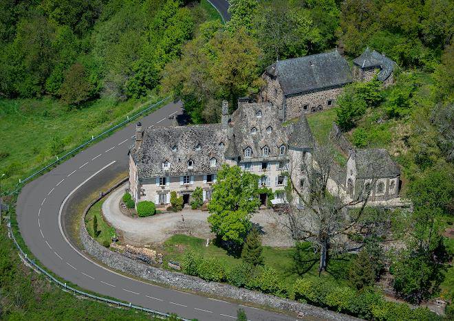 Chateau De Courbelimagne Image