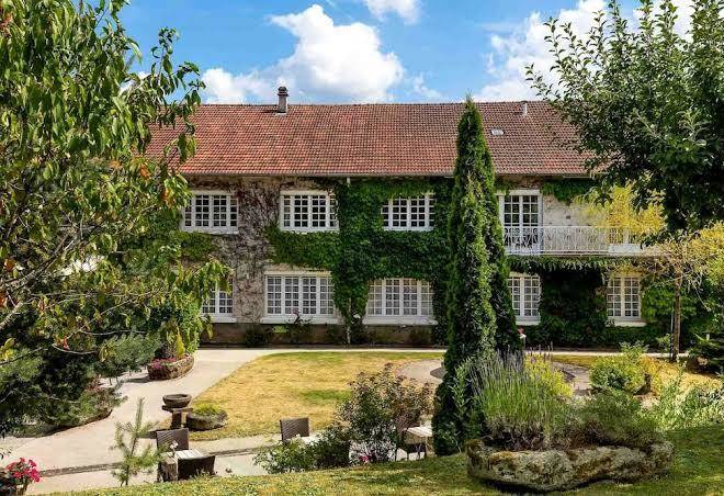 Hotel la thomasse