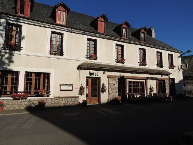 Hotel Restaurant Le Plomb Du Cantal Image