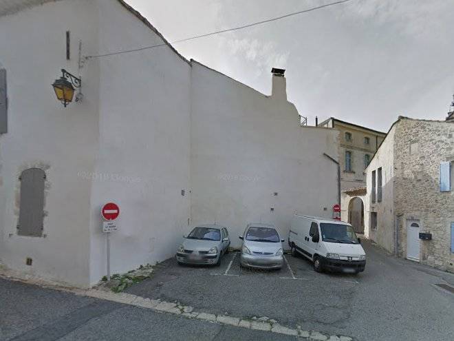 Chambre sur cour