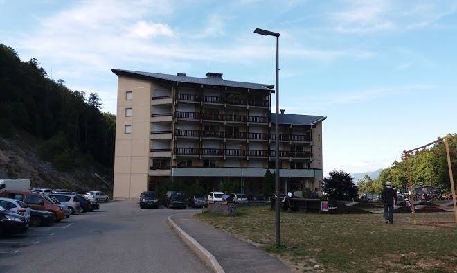 Hotel restaurant carnotzet