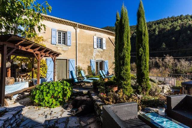 Le sareymond chambres et table d'hotes