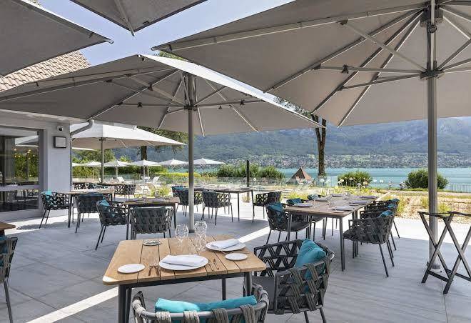 Black bass hotel annecy