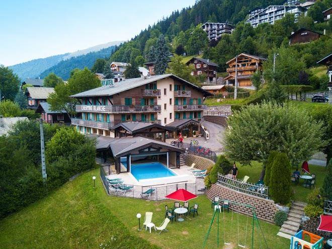 Hotel l'hermine blanche