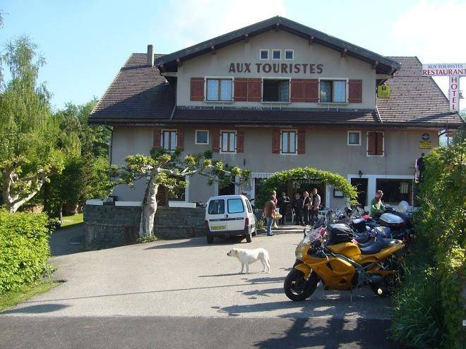 Hotel restaurant aux touristes