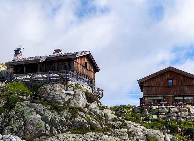 Le refuge du lac blanc