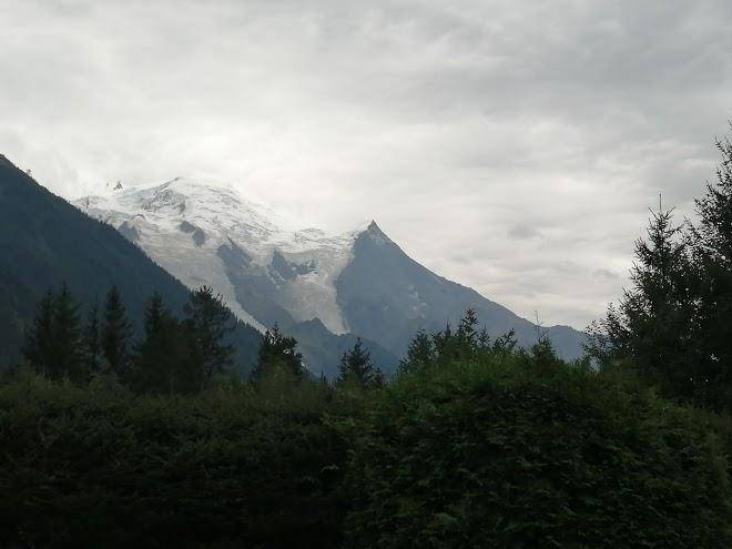 Mazot 2pers dans verdure 2 km chamonix