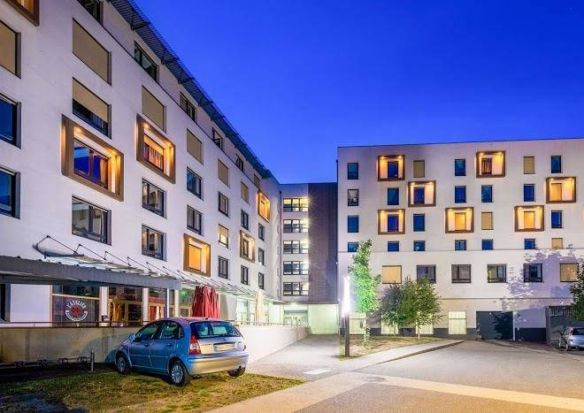 Comfort suites universites grenoble est