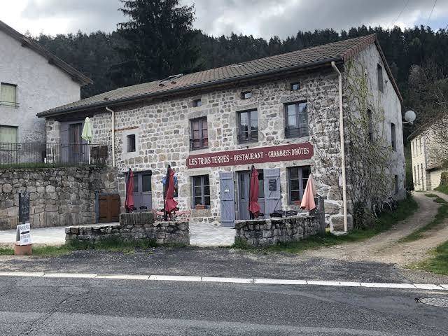 Chambres d'hotes les trois terres et restaurant