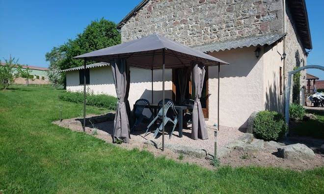 Chez pinleau gites chambre d'hotes et snack