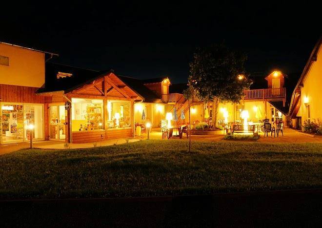 Hotel restaurant volcan sancy le montania