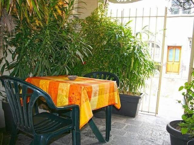 Contact hotel la caravelle