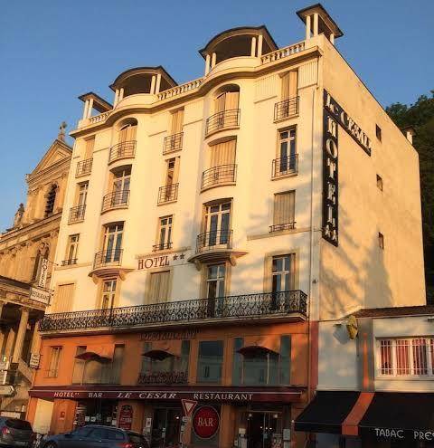 Hotel bar le cesar