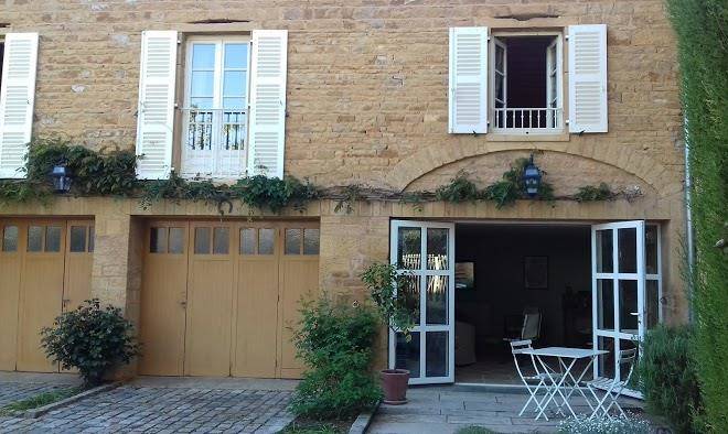 Le clos des pierres dorees