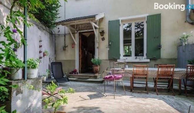 Maison de charme 1930 proche lyon
