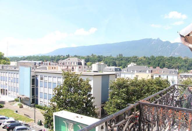Cecil hotel