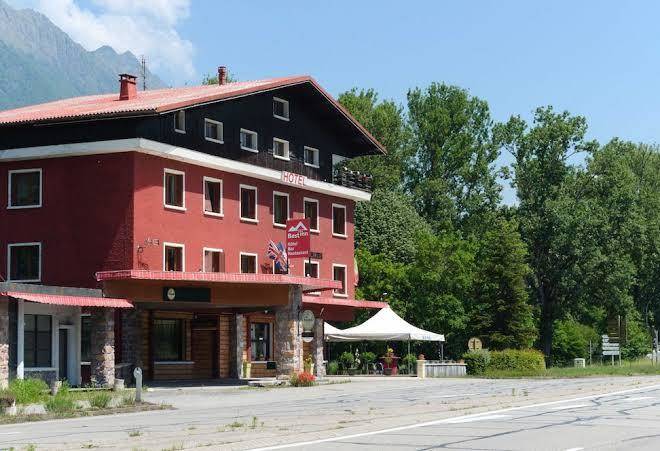 Hotel restaurant akena les 3 vallees tel 04 79 65 99 94