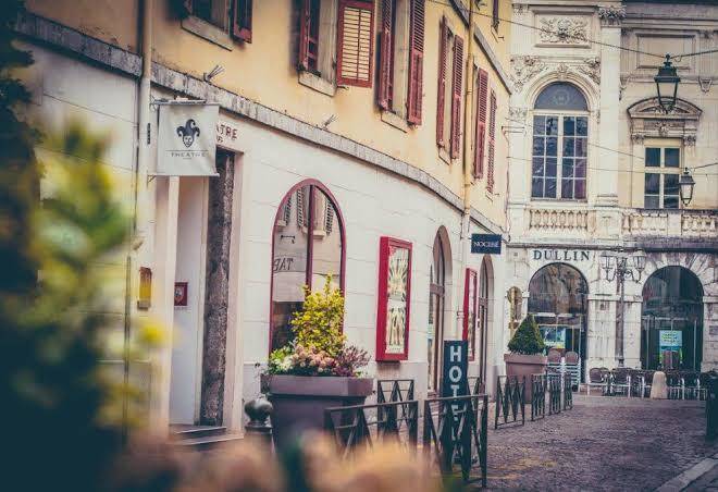 Theatre hotel chambery centre ville