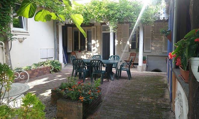 Les charmilles bed and breakfast
