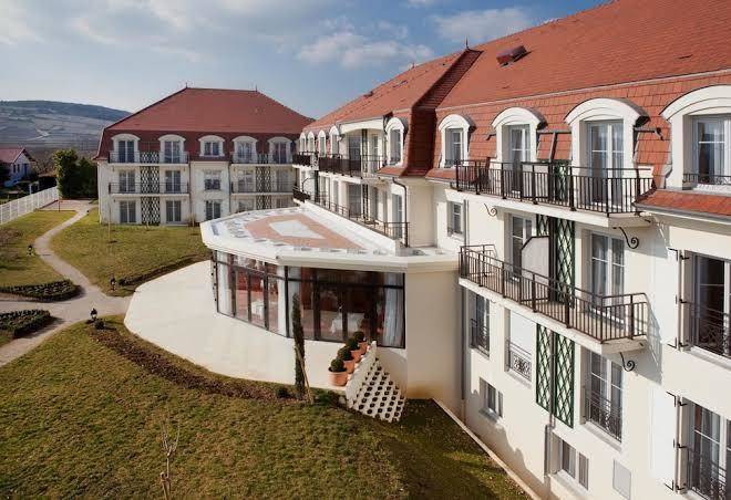 Medicis Hotel 1st Image