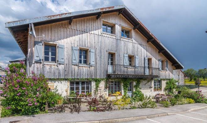 Gite de la reserve 15 couchages en montagne du jura