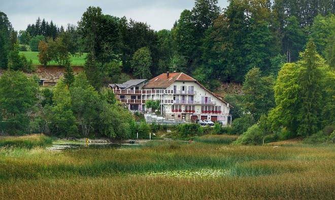 Hotel des sapins et du lac