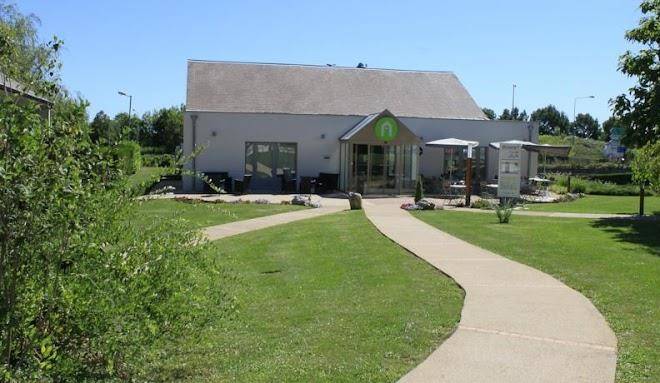 Hotel Restaurant Campanile Besancon Ecole Valentin Image