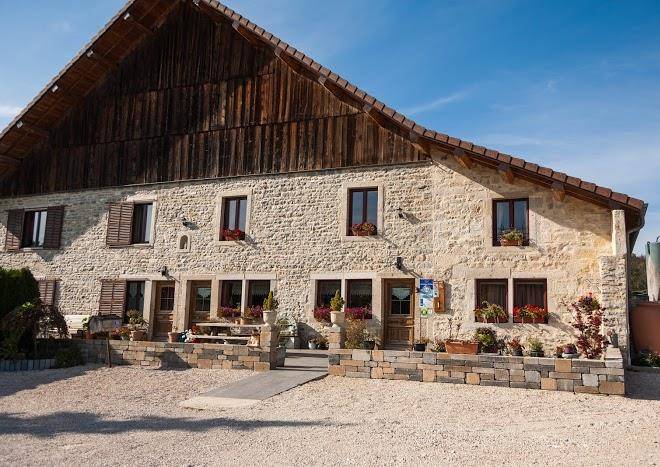 La ferme des ravieres a orchamps vennes doubs