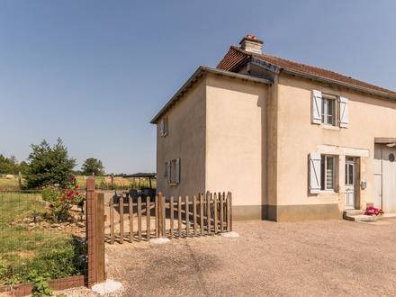 Gite les roblets bougey au coeur de la vallee de la saone