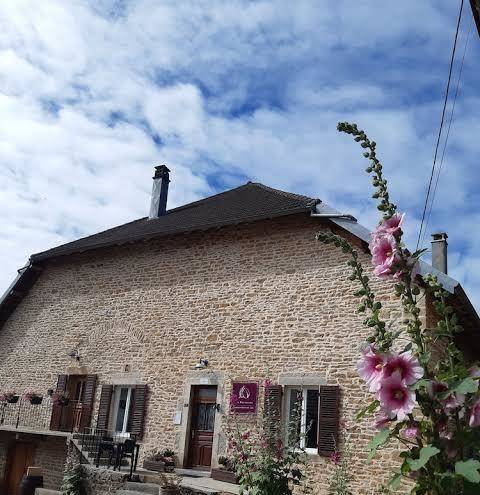Les prunelles chambres d'hotes et spa a pupillin jura