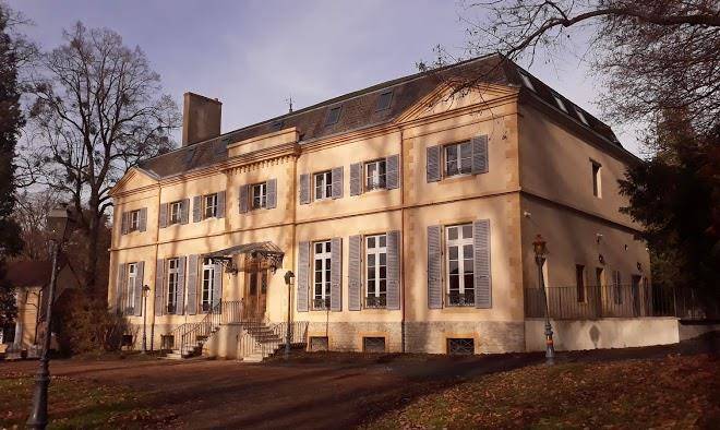 Au quarre
