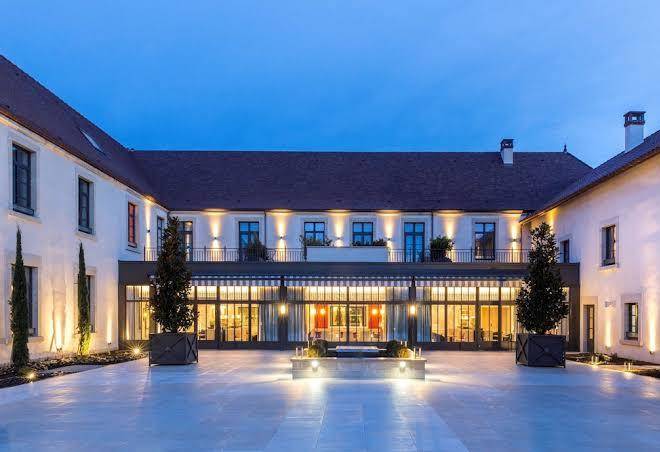 Hotel les sept fontaines