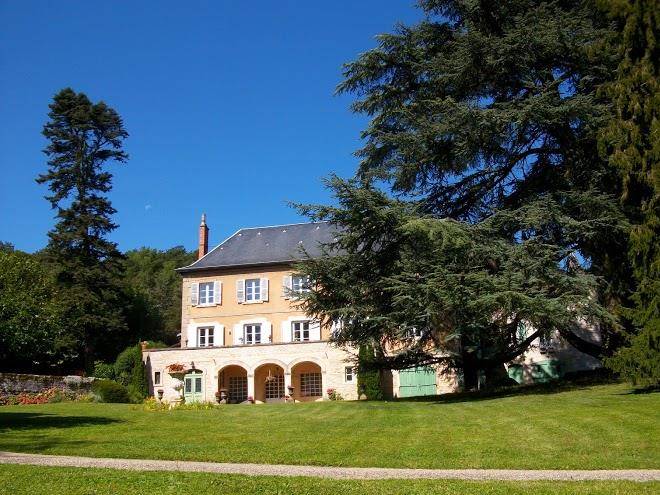 Le clos des 3 artistes a tournus