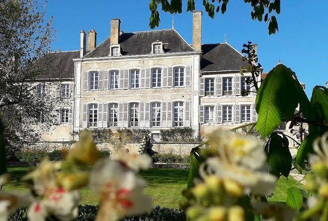 Argentenay une maison de famille